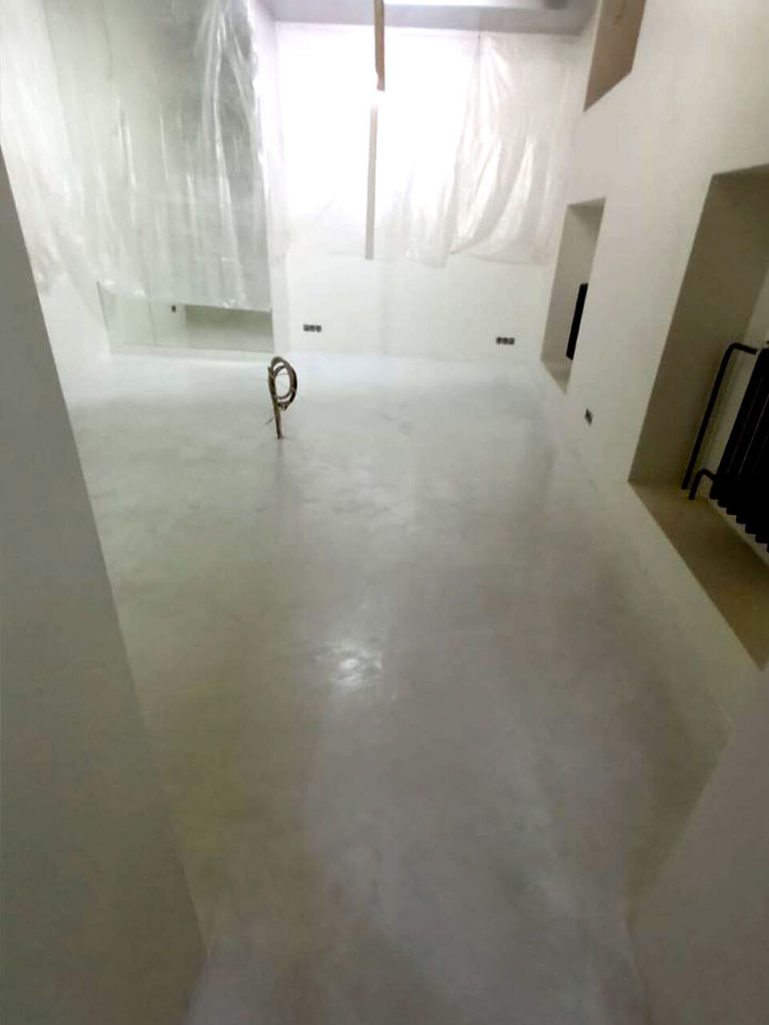 Italica Super Beton + Super Cemento + лак PU 2