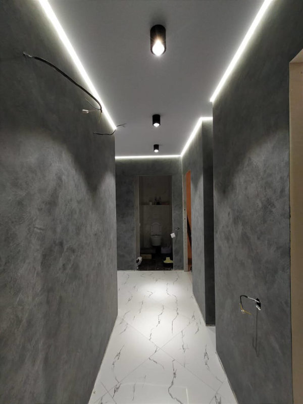 Черный Italica Gradiente в прихожей. Замшевый эффект