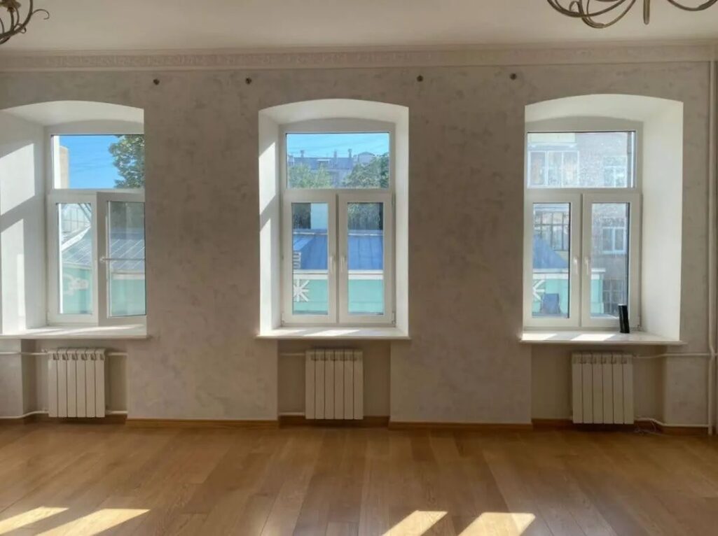 Декоративная штукатурка Травертин КМ0 в технике Карта мира Острова