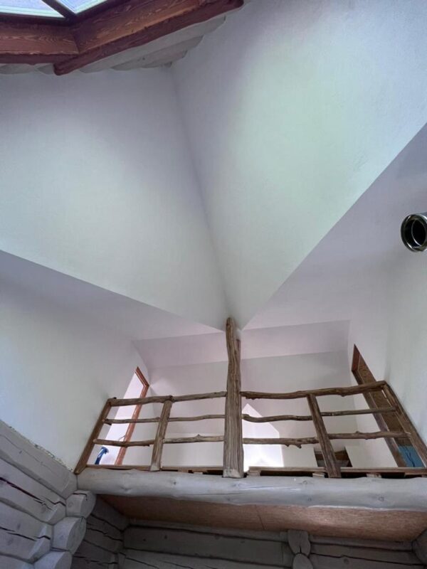 Декоративная штукатурка Mastice + Pro white в стиле шале эффект мазанка