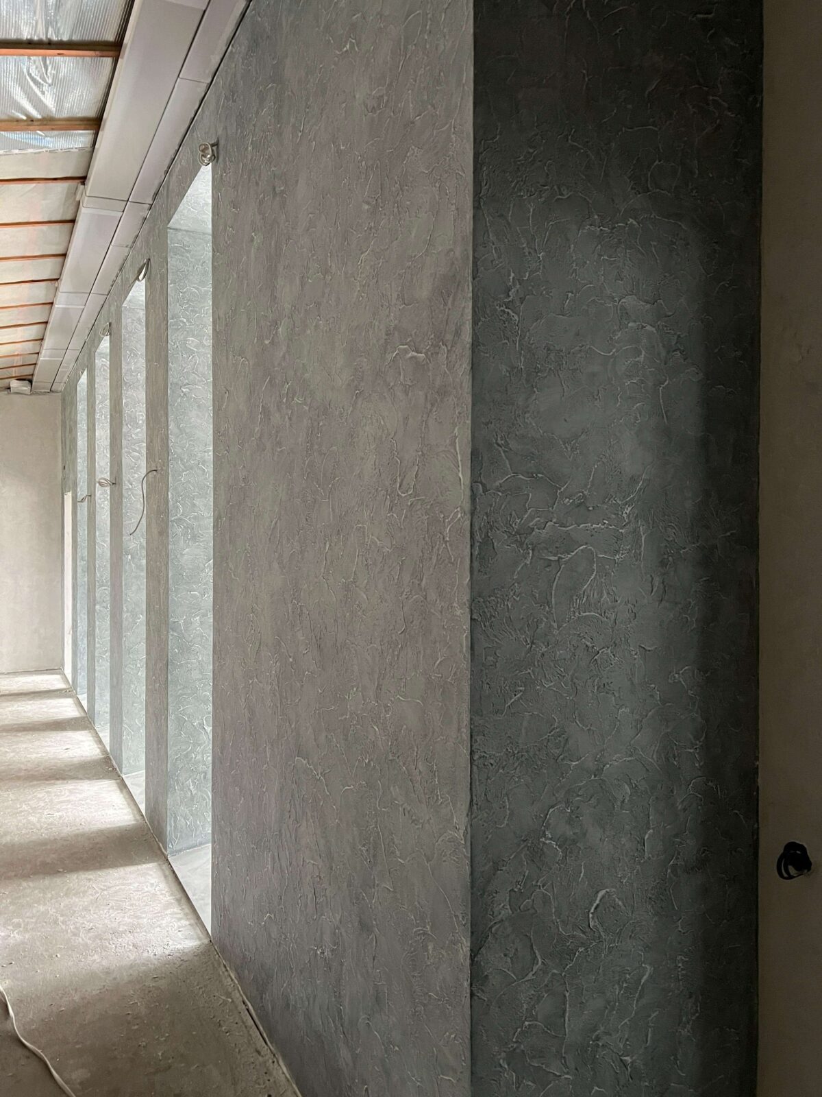 Фактурная штукатурка для бассейна