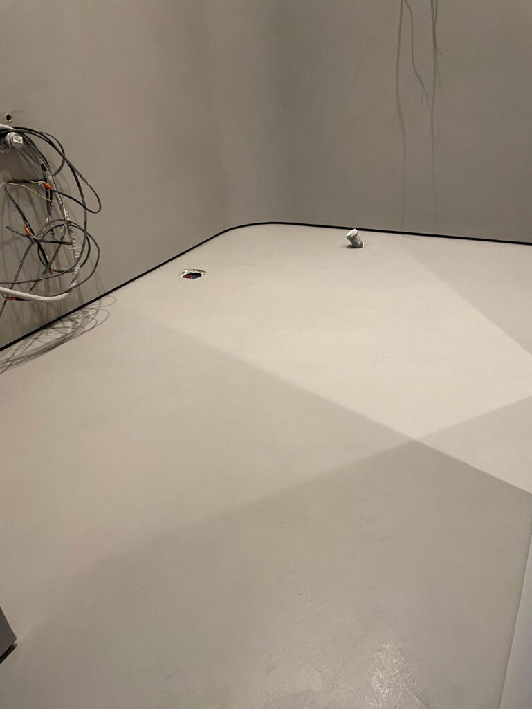 Штукатурка Арт бетон прочная влагостойкая для санузла Polycement + protector + pu2