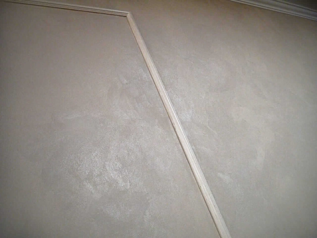 Декоративная штукатурка мокрый шелк супер прочное покрытие в интерьере