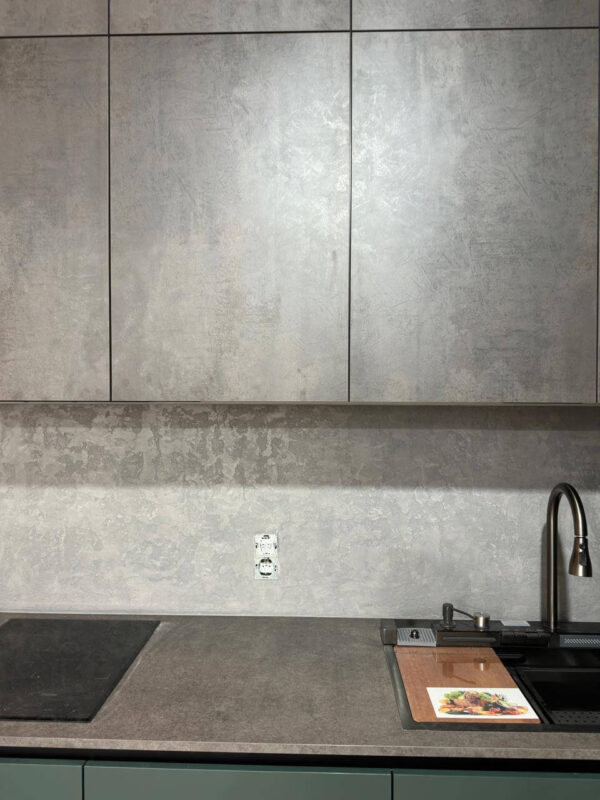 Кухонный фартук из штукатурки Italica Marmo Travertino 500 + защитные лаки