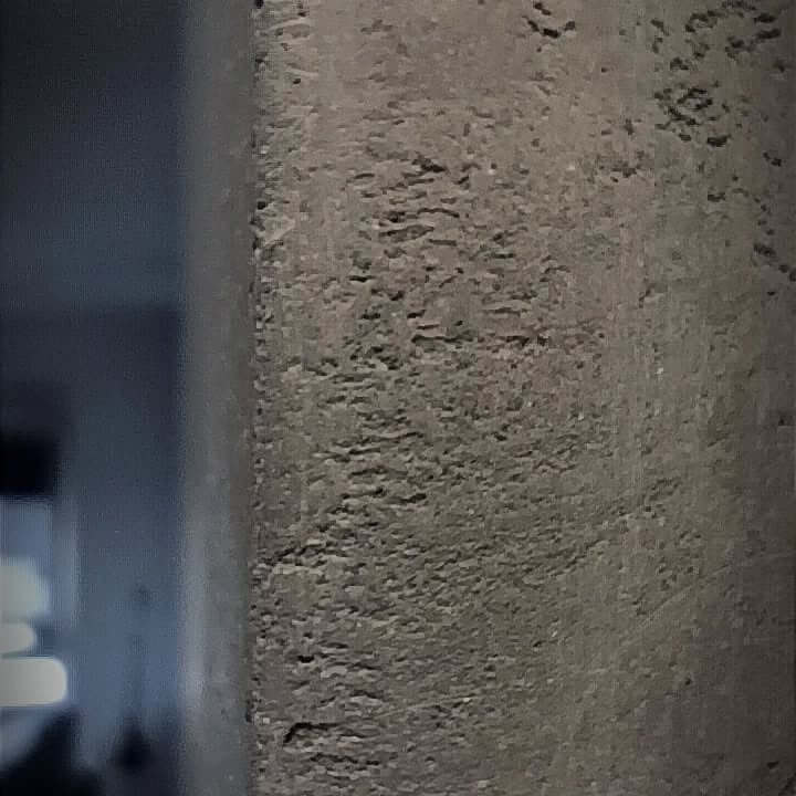 Деталь покрытия под бетон Intonachino Minerale + Velature